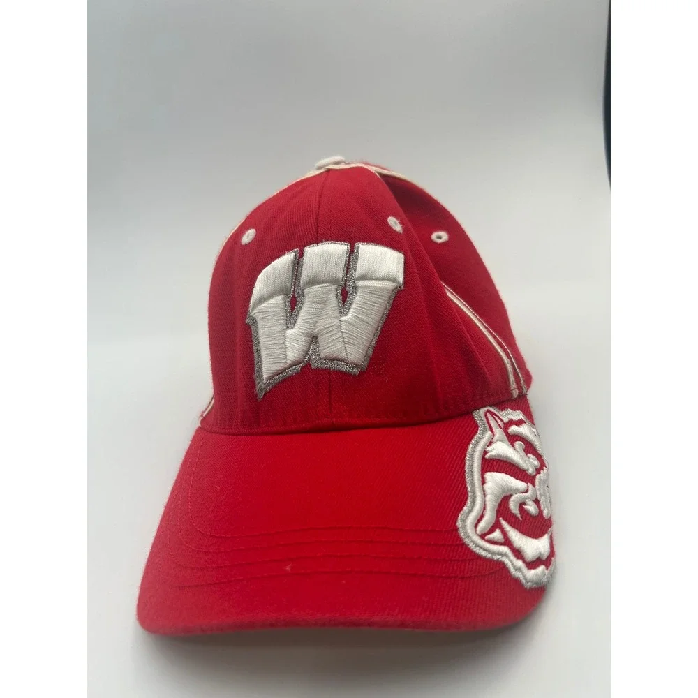 Wisconsin Badgers Hat Top of the World One-Fit Red Bucky Badger Cap NCAA B916